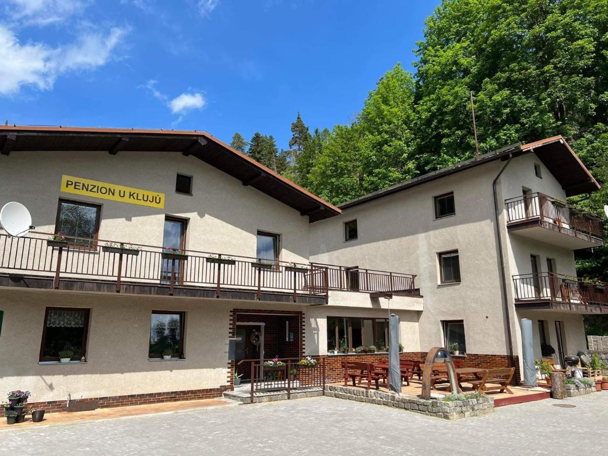 Penzion U Kluju Vestin Екстер'єр фото