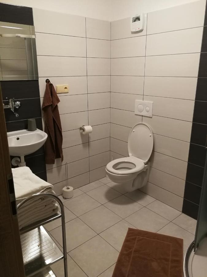 Penzion U Kluju Vestin Екстер'єр фото